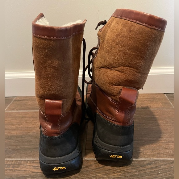 UGG snow boot - Picture 3 of 10